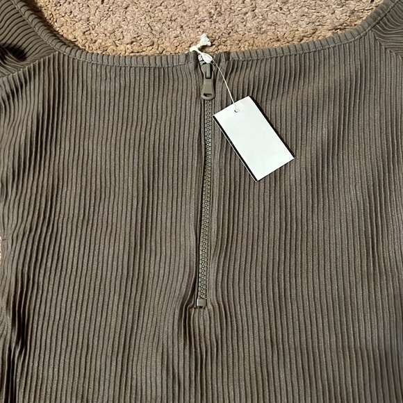 Good American Thong Bodysuit - Picture 4 of 9